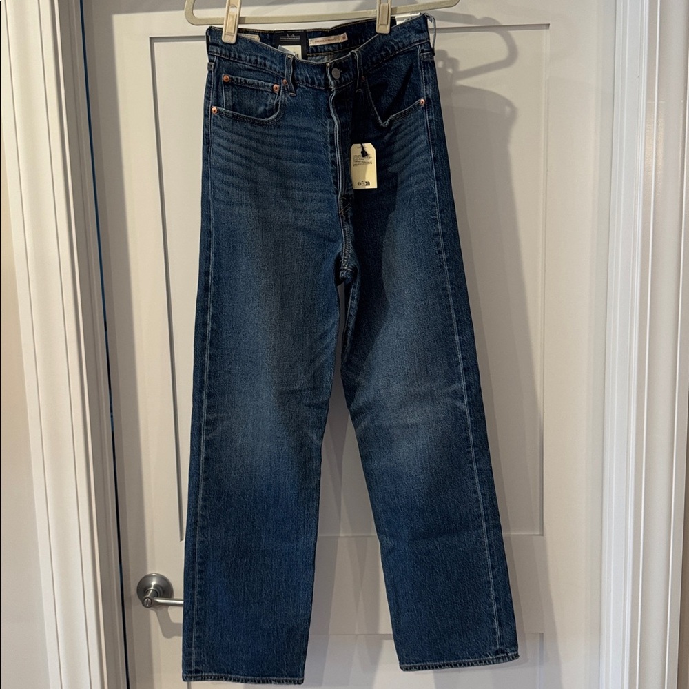 NWT Levis Ribcage Straight
